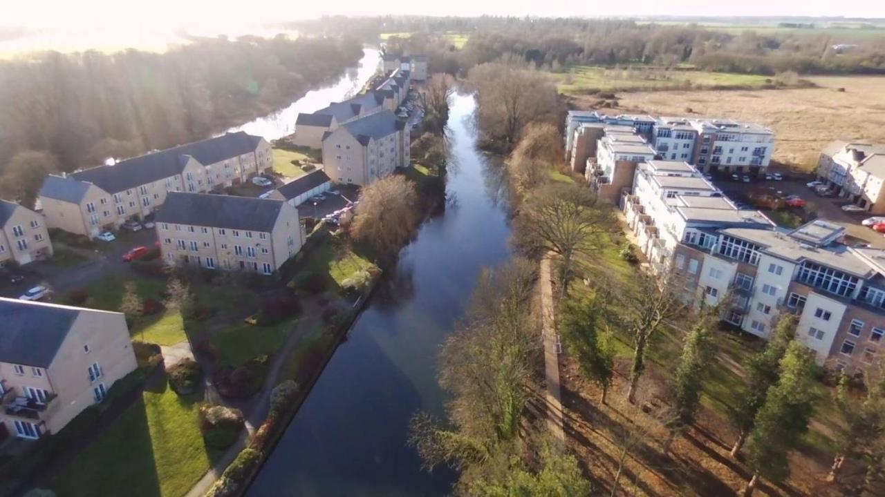 Penthouse Apartment On The River - 65 Skipper Way St. Neots Exterior foto
